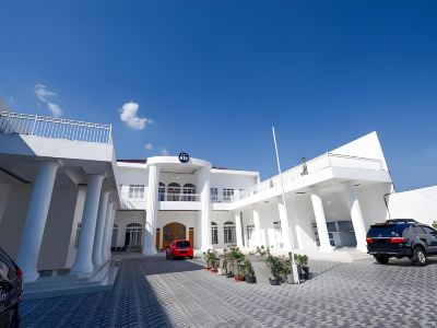Griya RW Family Guest House Redpartner