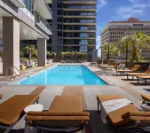 NEW Downtown Luxe King Suite | Sauna & Pool Access
