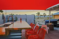 Discoasis Joshua Tree - 2.5 Acres w/ Bar & Hot Tub