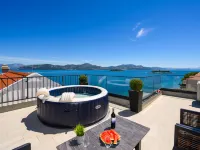 Zvonimir Hotel a Sreser