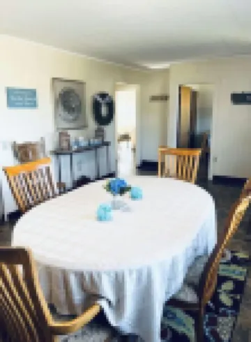 Family Friendly Beach House - 4 Minute Walk to Beach Hotels in Narragansett