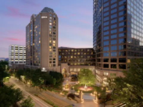 Hilton Charlotte Uptown Hotels near Bank of America Stadium