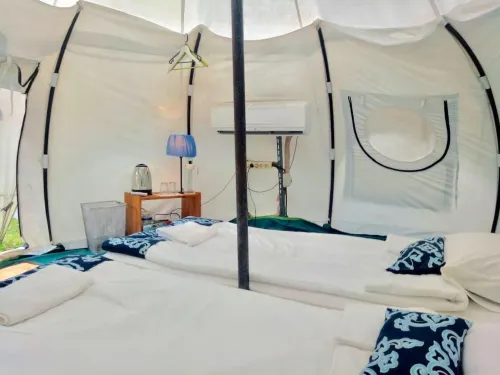 Bravo Adventure Glamping Hotels in Cikidang