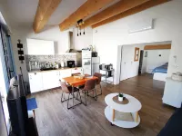 Magnificent gîte T2, 50 m2, shady garden, quiet, near pond and cures Hotel di Balaruc-le-Vieux