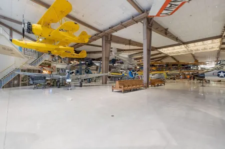 Beach Colony East 15C-Penthouse