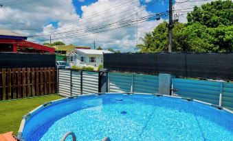 A Relaxing Retreat a Few Steps from the Sun-Soaked Dover Beach and the Vibrant S