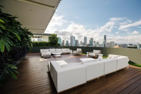 Kangaroo Point Apartments by Urban Rest