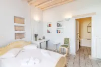Vincenzo Family Rooms - Parvekkeita