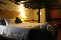 Hira Guest House