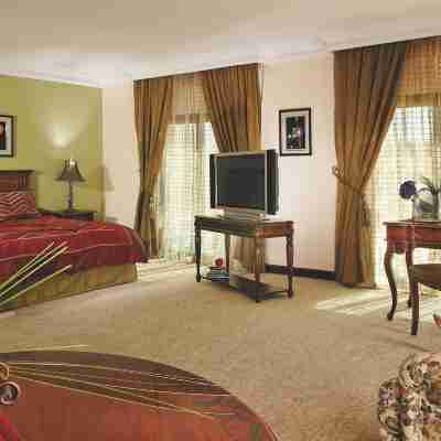 The Convention Center & Royal Suites Hotel Rooms