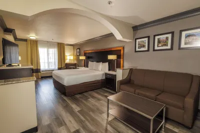 Comfort Inn & Suites Near Universal - N Hollywood - Burbank Hotels near Pierce Brothers Valhalla Memorial Park and Mortuary