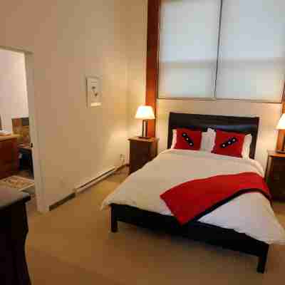 Pacific Rim Retreat Rooms