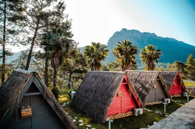 The Hill Glamping Hotels in Beycik
