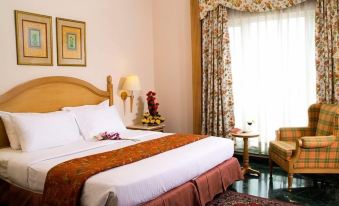 Savoy Suites Noida