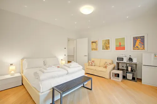 Les Suites di Sara Rooms - Homestays