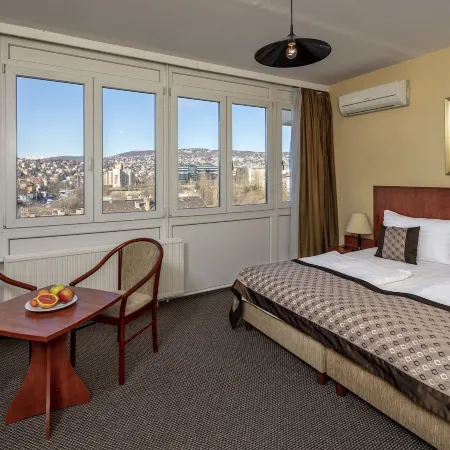 Hotel Charles