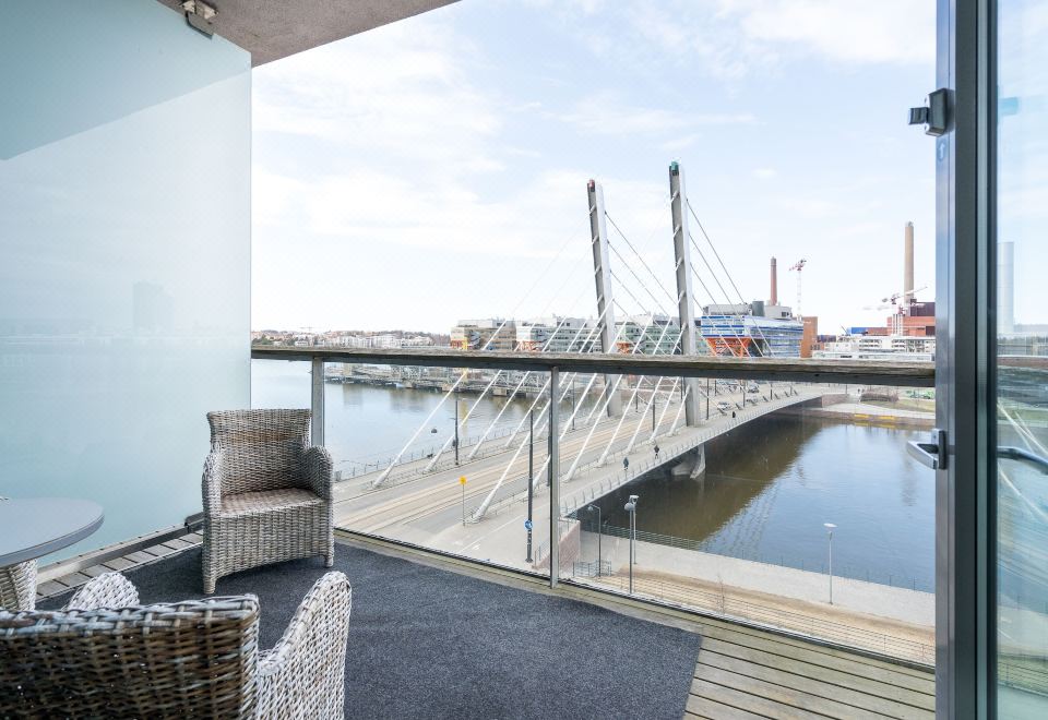 4. 히이시 호텔 헬..