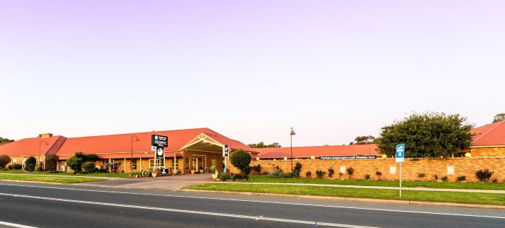 Parkes International Hotels in Parkes