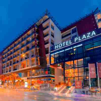 Hotel Plaza Hotel Exterior