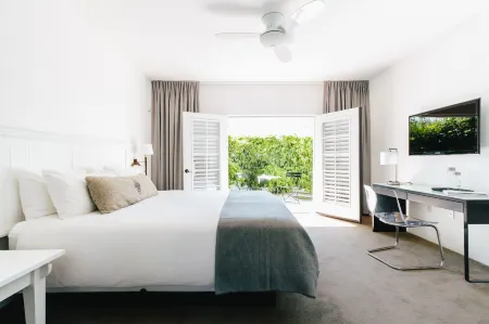 Alcazar Palm Springs