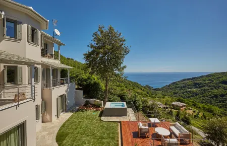 Sunrise Garden Hills Отели в г. Tsagkarada