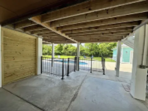 Walk to the Beach, Pool Home, Sleeps 8!