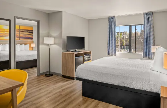 阿蒂西亞戴斯套房酒店