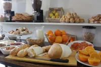 River Hostel - petit déjeuner