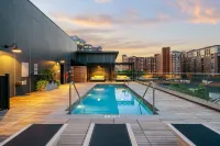 Luxury Apartments by Hyatus at the Asher