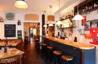 Chambres Aux Sabots Rouges Hotels in Pontivy