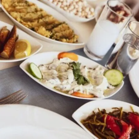 Sherao Hotel Doha - Next to National Museum of Qatar & Metro