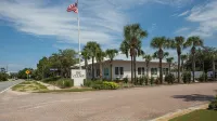 Pool, Fitness Center & Central Location Hotels in Santa Rosa Beach