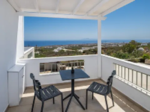 Hillside Elegance Hotels in Fira