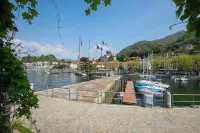 Angera Relax & Pool - Happy Rentals