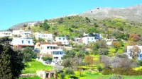 Papafotis Apartments & Suites فنادق في Alinda