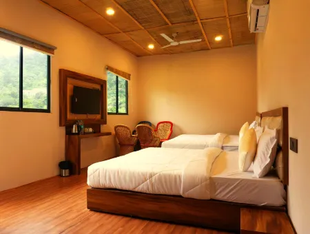 ISOL Nature Resort Отели рядом с достопримечательностью «Star Trekk Adventure Beach Camp Side»