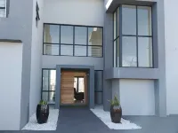 Lnd Guest House Hotels in Melkbosstrand