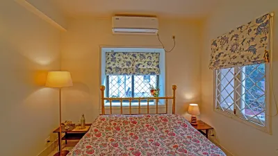 Yellowbrick - Calcutta's Freshest BnB
