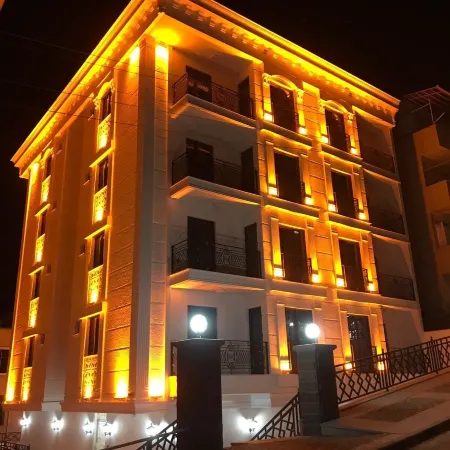 White Golden Suite Hotel