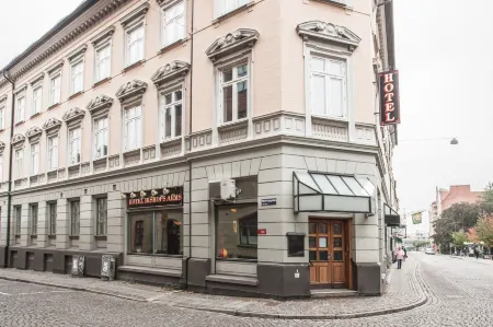 Hotel Bishops Arms Lund Отели рядом с достопримечательностью «Ботанічний сад Лундського університету»