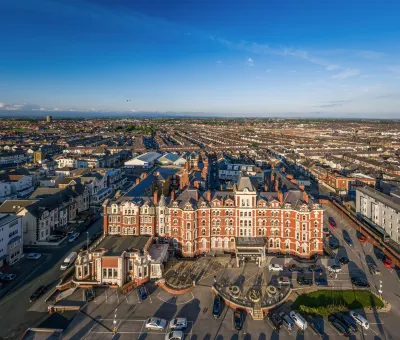 Imperial Hotel Blackpool Các khách sạn gần Blackpool Illuminations