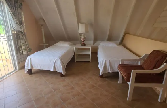 向日葵別墅酒店