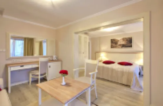 White Rock Castle Suite Hotel & Spa Hotels in 