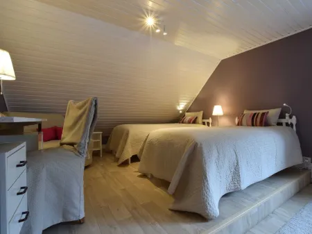 Cozy Family Holiday Home Отели в г. Ла Рош-ан-Арден