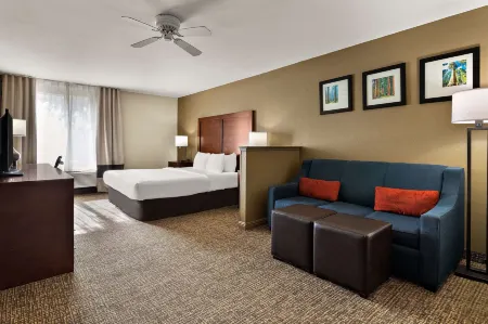 Comfort Inn & Suites Sequoia Kings Canyon