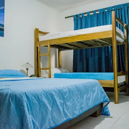 Hostal Ocean View - Hostel Отели рядом с достопримечательностью «Бокагранде»