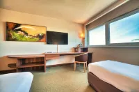 Kyriad Prestige Mulhouse - Basel Hotels in Sausheim