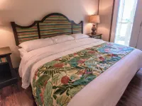 New Orleans RV Resort & Marina Hotels near Buddy Deuterive Park