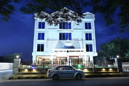 Treebo Premium Akshaya Mahal Inn