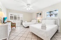 Crescent Arms by Beachside Management - Parkplatz